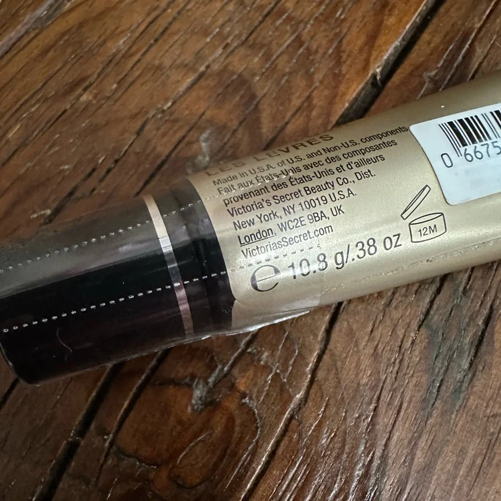 Victoria’s Secret Sugar Scrub Lip Smoother